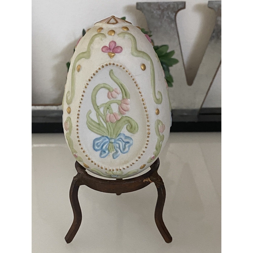 Cybis 3" Floral Egg Franklin Mint Collectors Treasury with Stand Vintage 1981